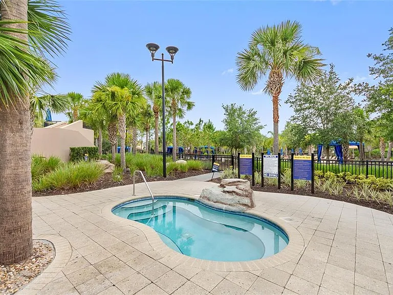 5444 Misty Oak Cir — Photo 46