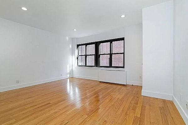 1st image of 207 E 37th St APT 5H