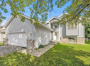 601 Park Brook Rd NW, Isanti, MN 55040