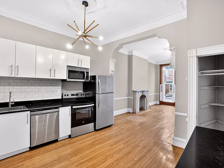 1806 Bolton St #1 — Photo 4