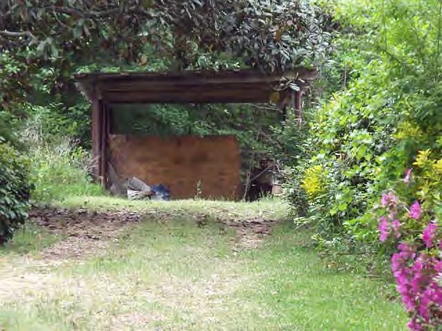 2nd image of 1025 Oakdale Rd