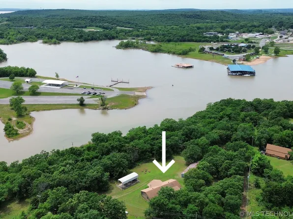 589 Mohawk Dr, Eufaula, OK 74432