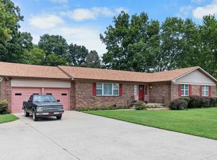 293 Rossview Rd, Clarksville, TN 37043