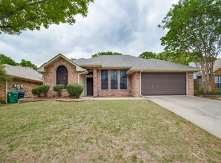 1112 Oak Tree St, Denton, TX 76209