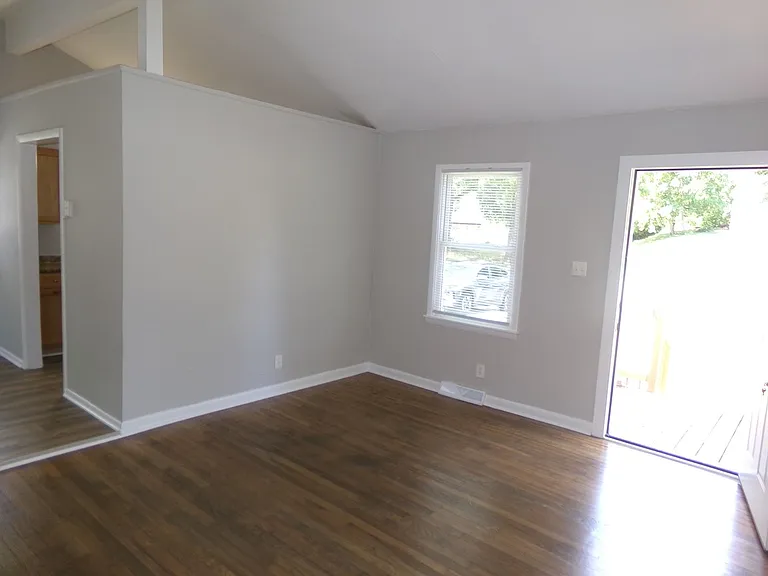 342 W Lemly St — Photo 5