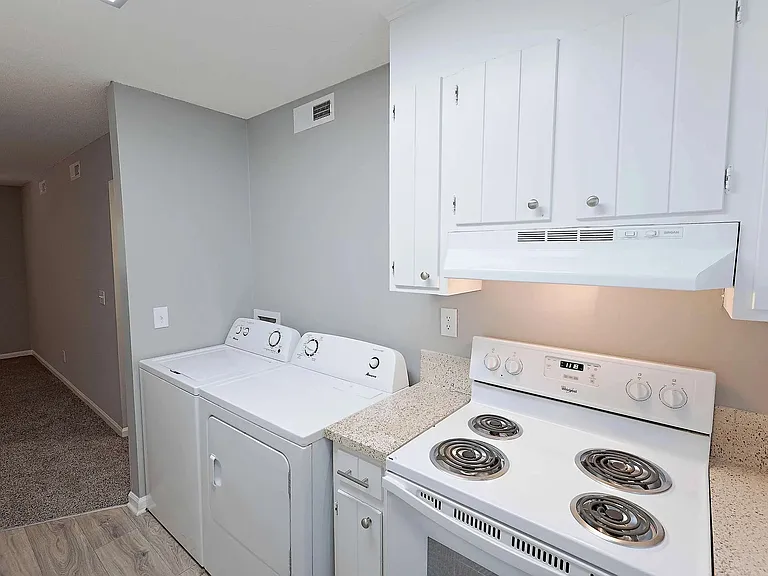 Convenient in-home washer and dryer with functional kitchen layouteasy, everyday apartment living