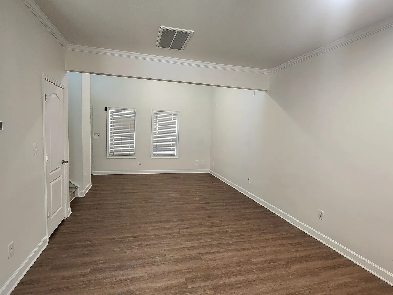 3 bed, 2.5 bath, 1455 sqft, $2,150 — Photo 4