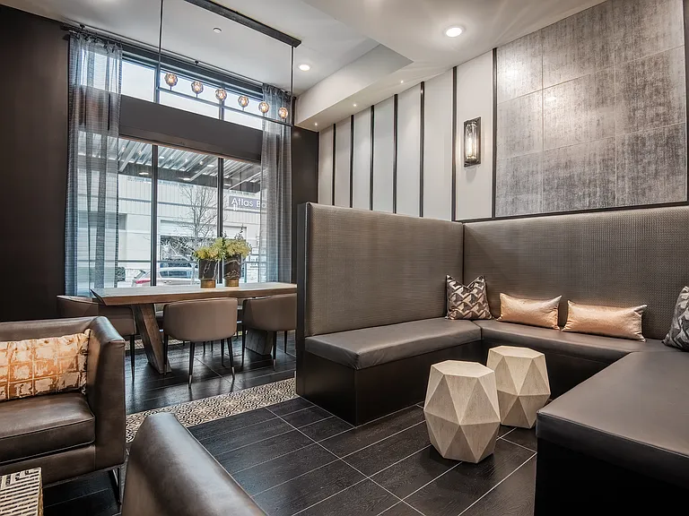 Luxury Social Lounge