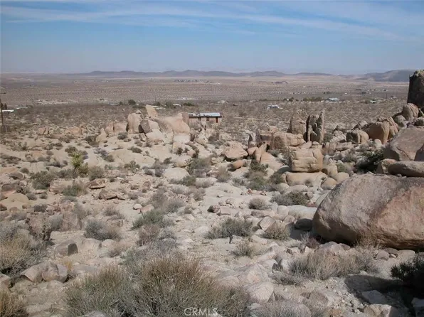 9 Stoney Crest Rd #63, Joshua Tree, CA 92252