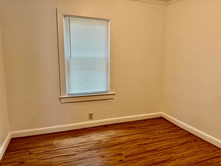 535 Pearl St — Photo 9