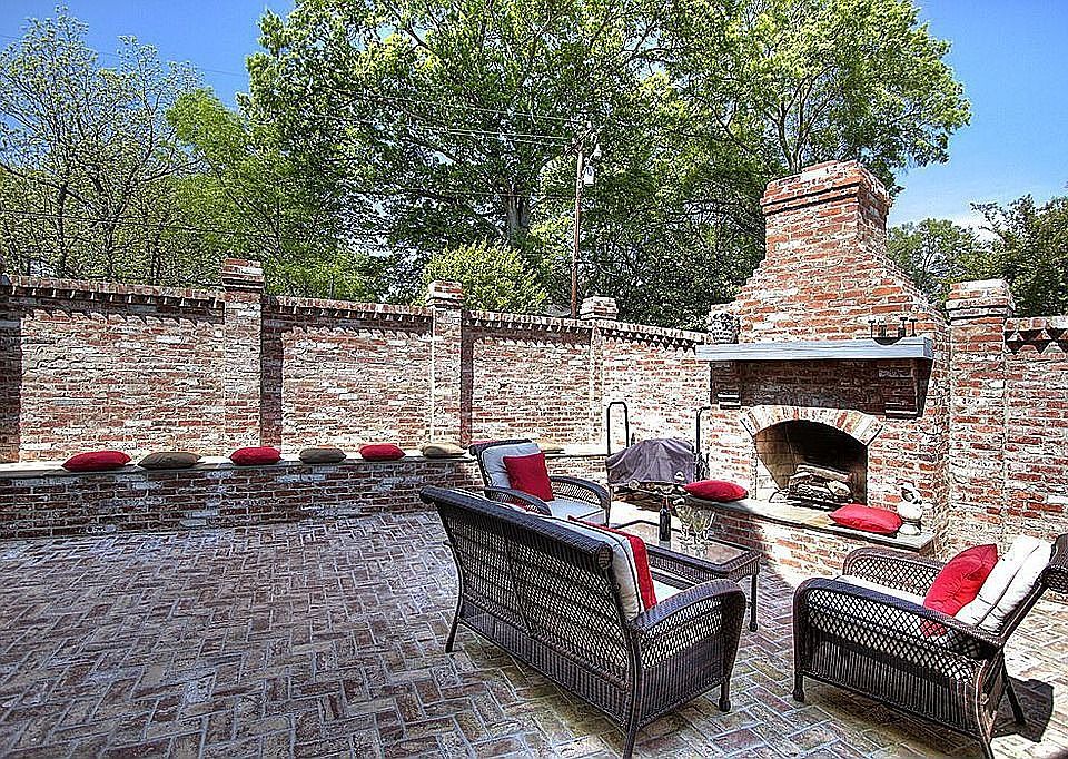 Private Outdoor Living Area