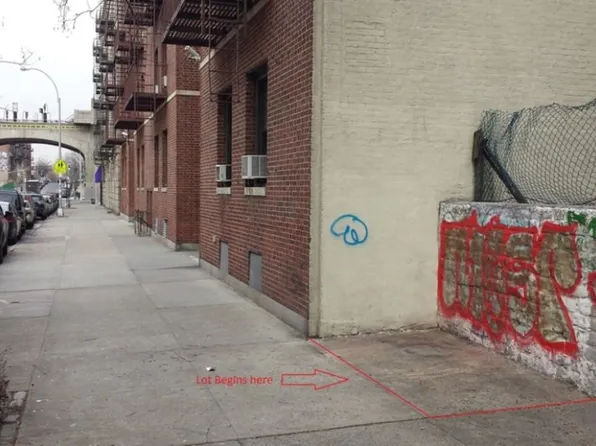 45-31 39th Place image 1 of 4