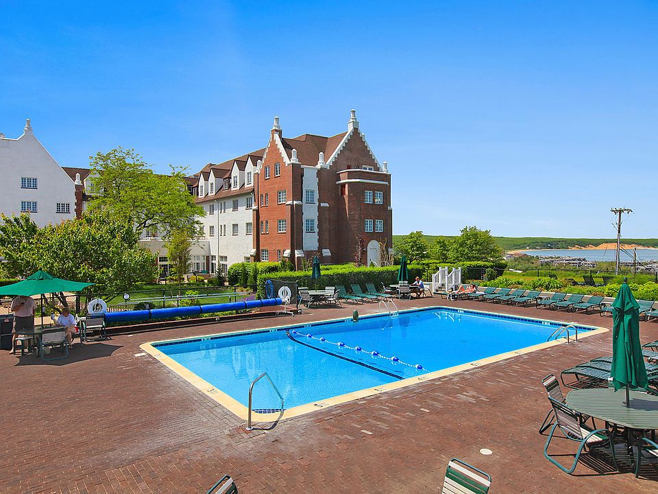 1st image of 236 Edgemere St #143