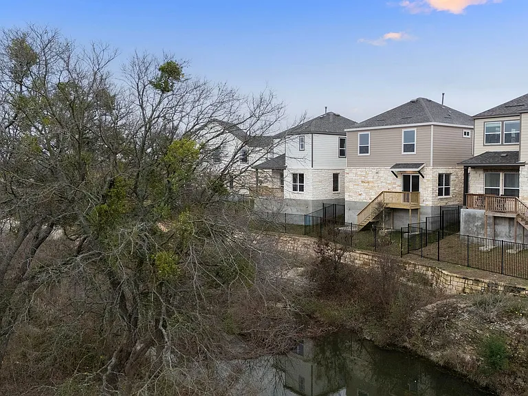 1531 N Red Bud Ln #18 — Photo 40