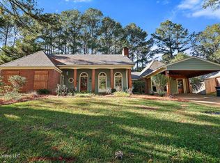 405 Treeline Dr, Brandon, MS 39042