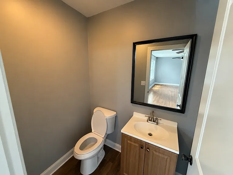1310 Eastern Ave — Photo 18