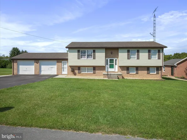 51 Malibu Ct, Martinsburg, WV 25405