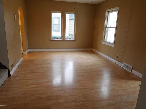 4th image of 316 6th Ave SE