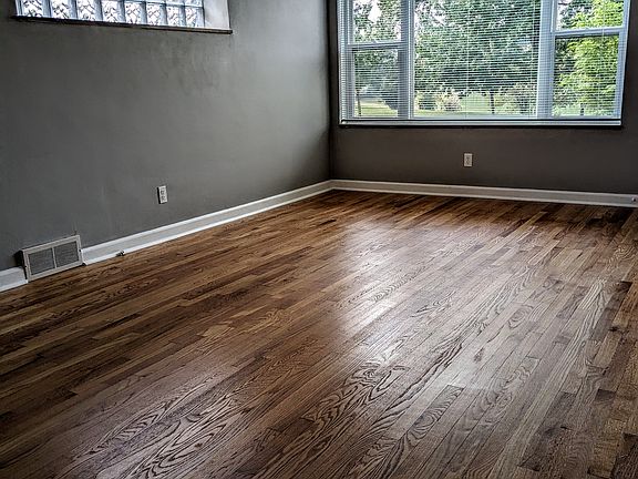5th image of 7124 Jamieson Ave #1E