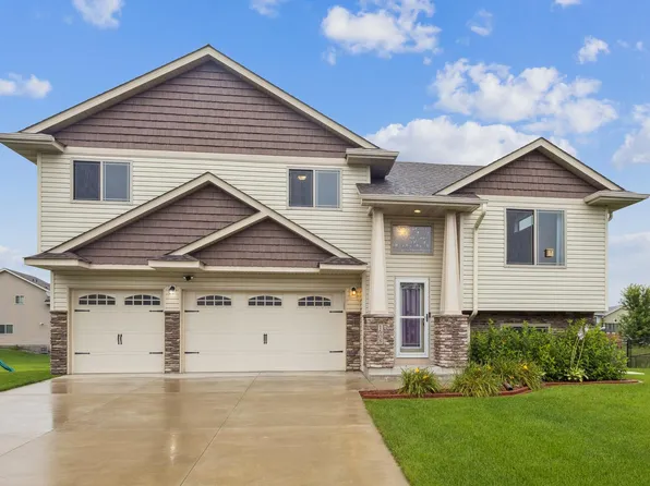 1608 Pinecone Ln, Mayer, MN 55360