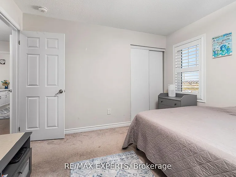 56 Donlamont Cir — Photo 27