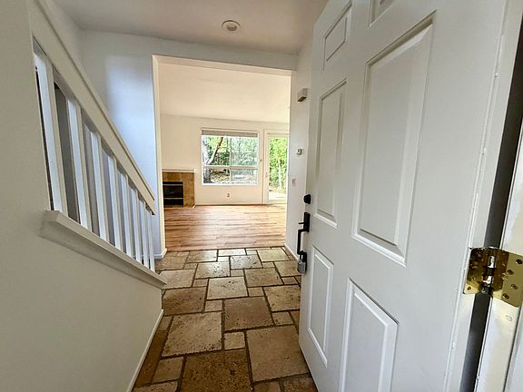 3rd image of 4905 Santo Dr