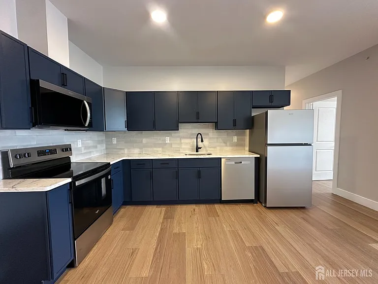 213 French St #7 — Photo 3