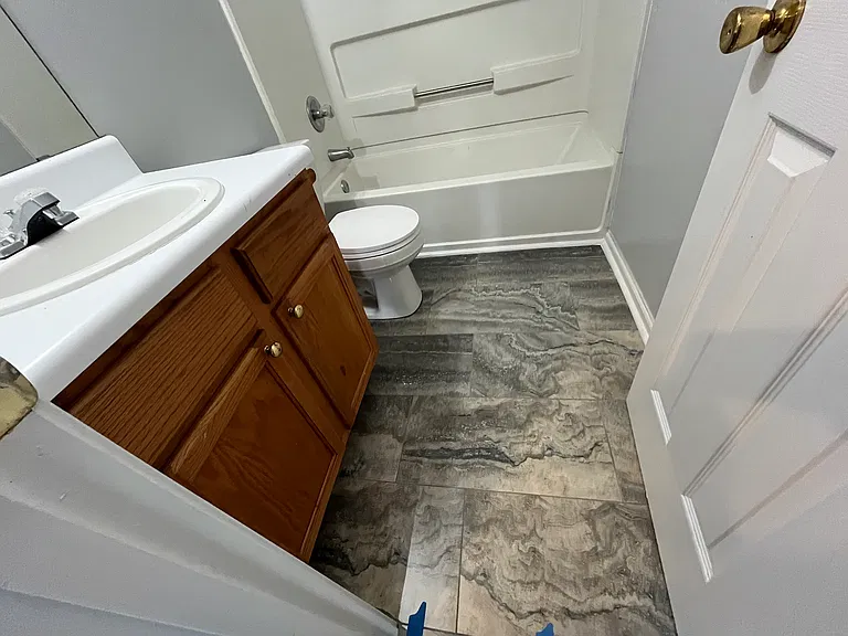 979 Hunt Rd — Photo 12