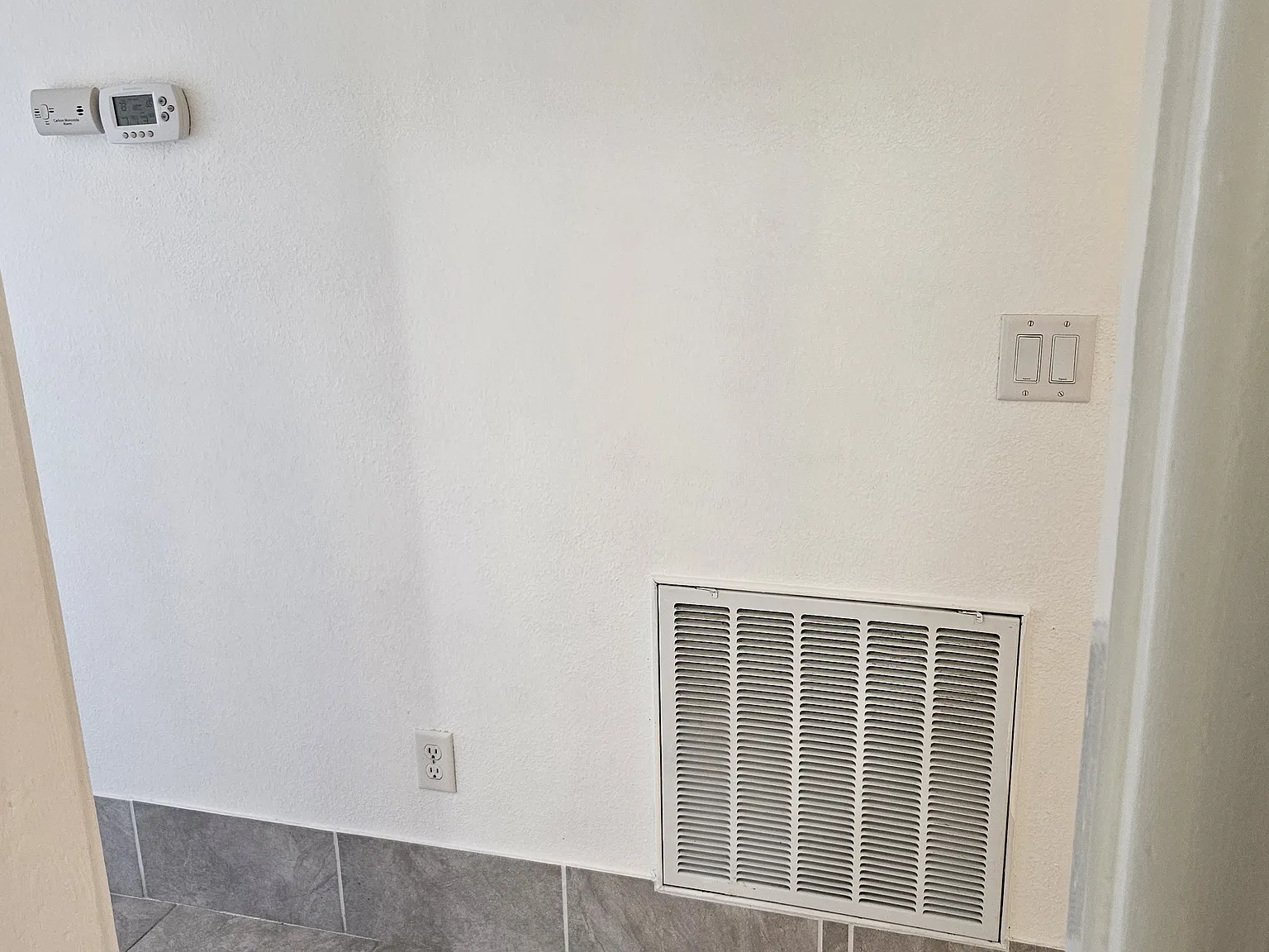 3 bed, 1.5 bath, 901 sqft, $1,500 — Photo 4
