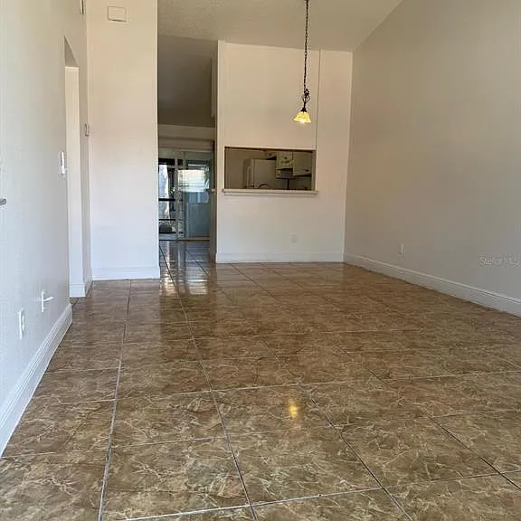 3108 E Tower Ct — Photo 3