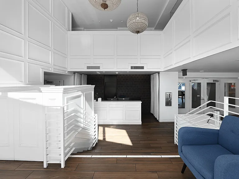 Blu Beverly Hills — Photo 14