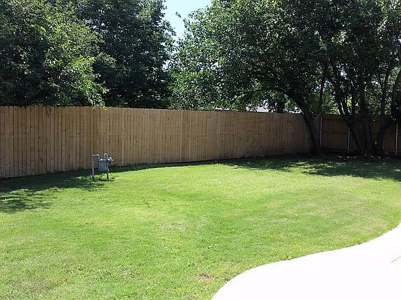 3rd image of 3900 Whispering Heights Dr