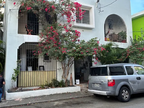 (undisclosed Address), San Juan, PR 00912