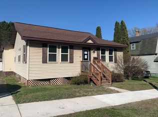 925 Main St, Niagara, WI 54151