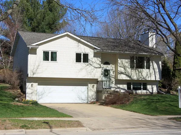 614 Engelhart Drive, Madison, WI 53713