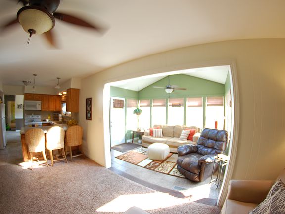 Family / sunroom