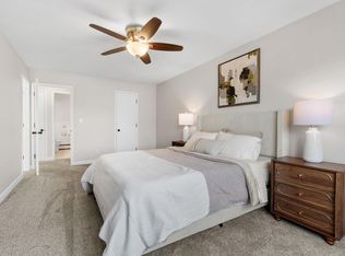 2730 Dale St N #D214, Roseville, MN 55113
