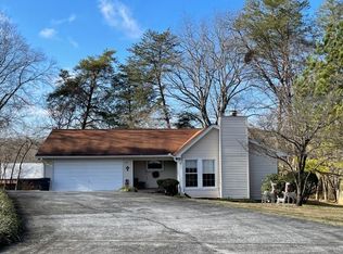 771 W Oak Dr, Cookeville, TN 38501