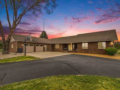 5501 N Coloma Rd, Coloma, MI, 49038