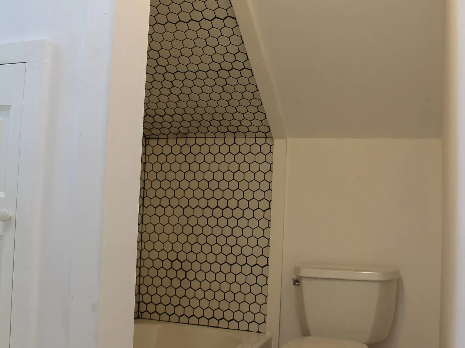 2 bed, 800 sqft, $1,600 — Photo 3