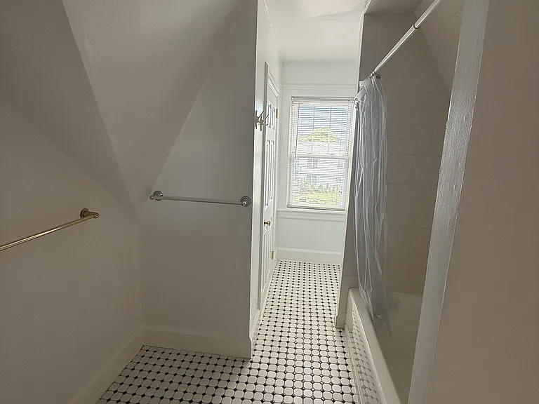 19 Neptune Ave #3 — Photo 7