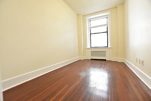 Rented by Compass | media 7