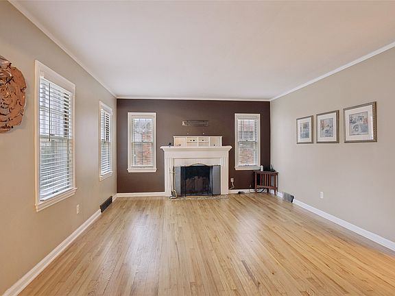 5th image of 4338 Franklin Ave