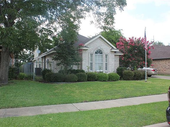 2nd image of 1013 Wendell Way