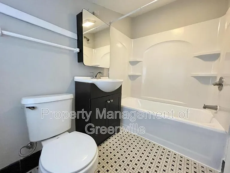 301 Rogers Ave — Photo 15