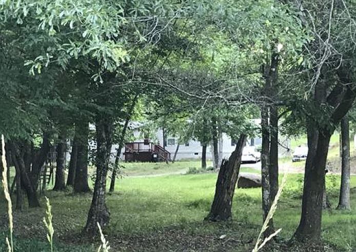 1st image of 135 Villa Wood Dr