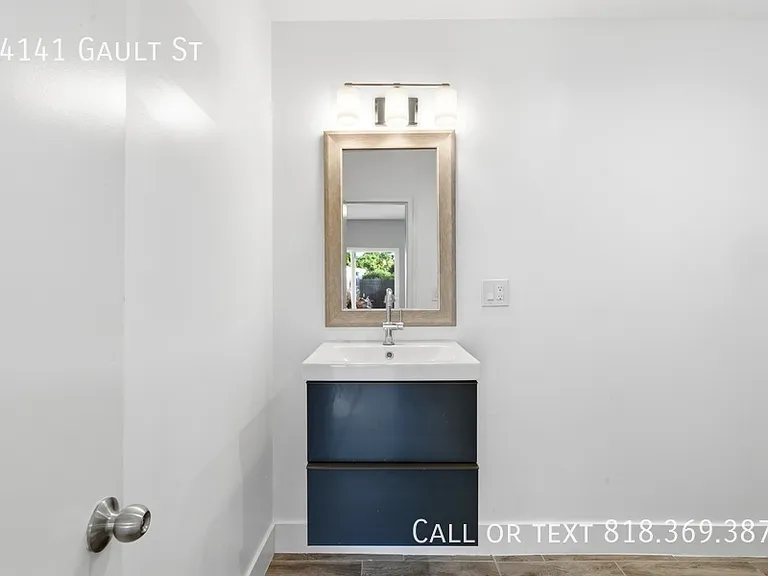 14141 Gault St — Photo 20