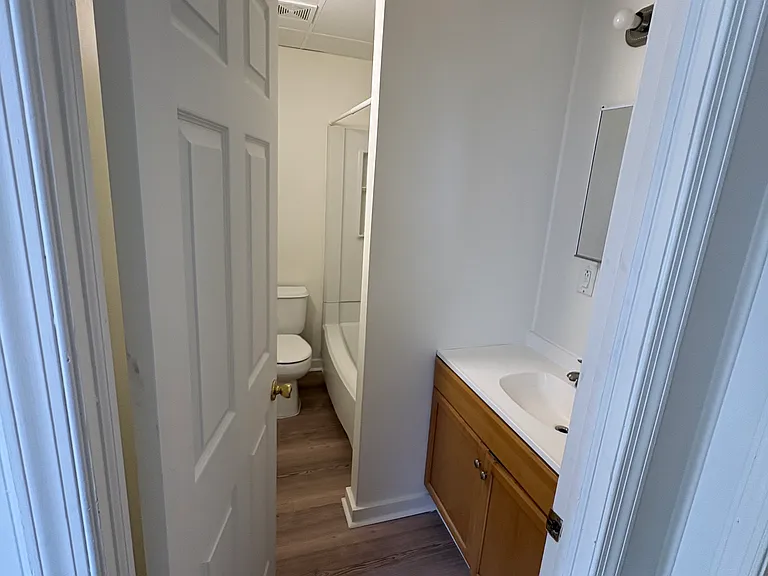 530 Main St #C — Photo 3