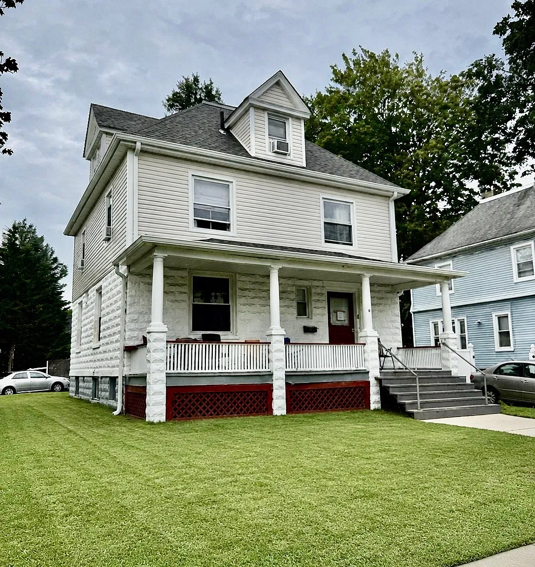 1 bed, $1,000 — Photo 1