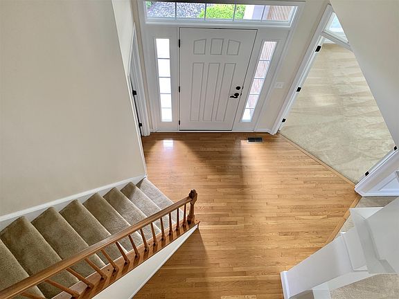 2nd image of 1716 Teakwood Ln